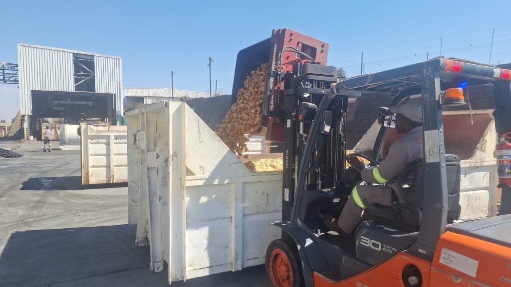oricol_macainfoods_waste_management_11 Bulk food waste from McCain Foods' Gauteng operations, diverted to composting and animal feed outlets